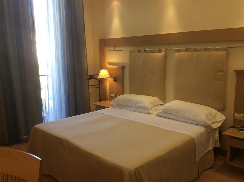 Executive Double or Twin Room,33553231:JPEG